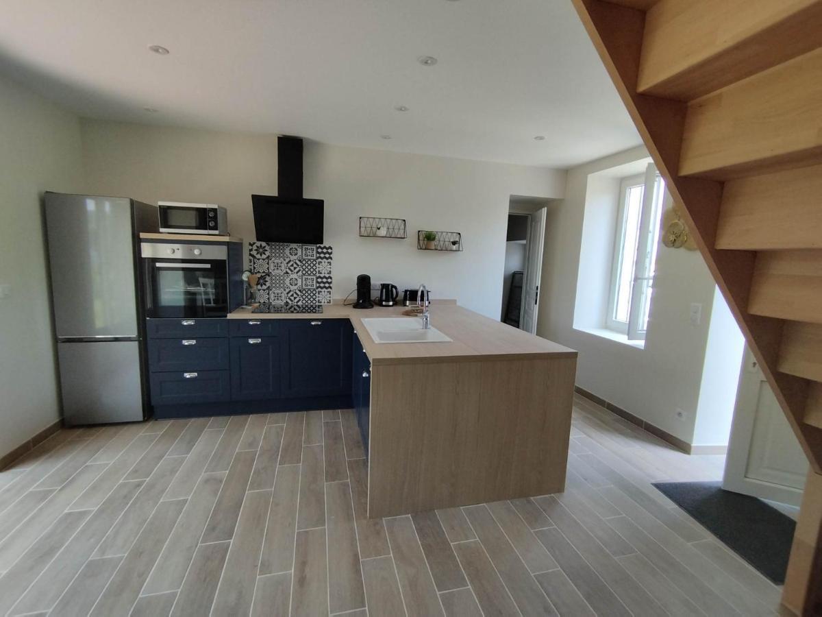 Maison De Campagne Avec Terrain Vallon-en-Sully Extérieur photo
